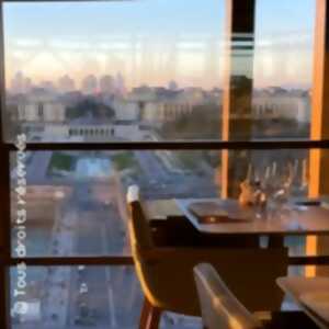 photo Madame Brasserie - Dîner à la Tour Eiffel