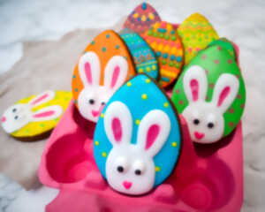 photo Atelier pâtisserie parent/enfant : Les biscuits oeufs de Pâques