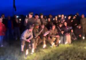 photo Feu de camp et chants militaires