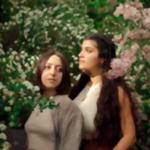 photo Ninanda ft. Nina Gat & Ananda Brandão