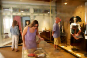 photo Visite « Lämmele, Eier ùnd Ninkrittermüess : les traditions pascales en Alsace »