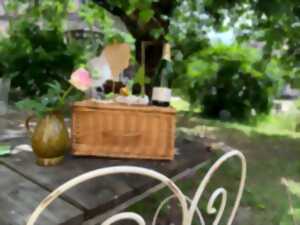 photo Pique nique du vigneron dans la cour