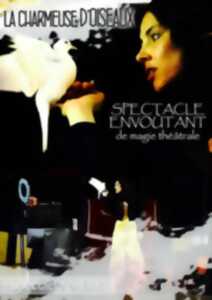 photo LA CHARMEUSE D'OISEAUX– PAR LA CIE ODE FORME