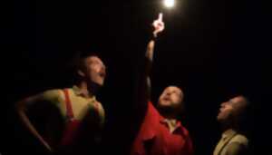 photo Compagnie Houppz théâtre ciné marionnette et musique WOW