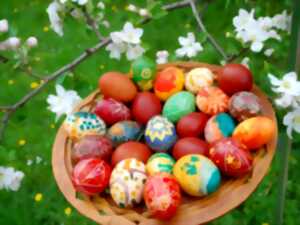 photo Atelier en famille - Les p'tits Romains décorent leurs oeufs