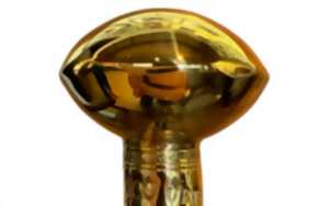 photo Un makila pour le centenaire du musée Basque