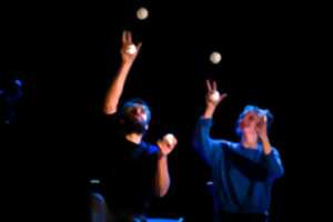 photo Plantez-là ! Festival à Assier : spectacle Mousse, Cie Anoraks