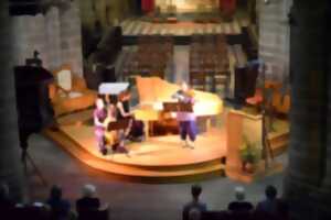 photo Festival Polyphonique en Val de Saire : Concert à l’Église de Fermanville - Les Ondes Galantes