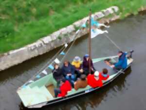 photo BOUCLES D'EAU DU CANAL D'ORLEANS - PROMENADE EN BATEAU et BALADE PEDESTRE