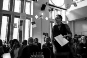 photo Jean Vodaine, la poésie dans les mains