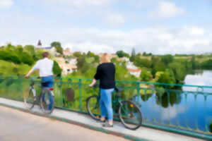 photo Mai moi sur un vélo !