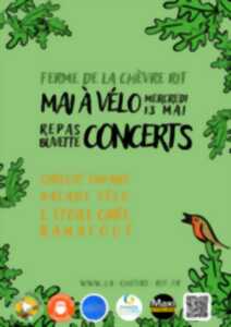 photo Mai à vélo - Des animaux à vélo