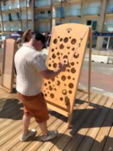 photo Tournoi de Jeux en Bois en Famille