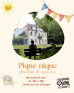 photo Pique-nique dans le jardin du Lieu d'Europe
