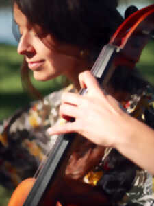 Chantilly Follies - Concert immersif de la violoncelliste Cécile Lacharme à Chantilly