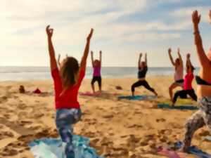 Découverte du yoga sur la plage