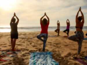 Découverte du yoga sur la plage