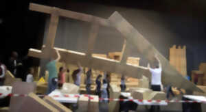 Mimos (Autour du festival) : Ateliers de pré-construction d'une oeuvre monumentale éphémère