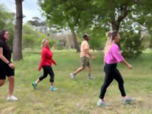 photo Marche sportive en forêt