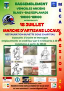 Marché artisans locaux et exposition véhicules anciens