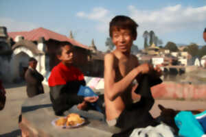 photo LES ENFANTS DE KATMANDOU