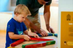 photo Visite-manipulation en famille