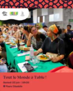 photo Tout le Monde à Table