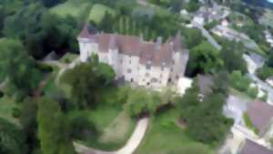 photo Visite au Château de Château-l'Évêque - Secrets d'histoire et Jenny Sacerdote, magicienne de la Mode