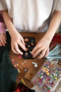 photo Atelier créatif : Créer votre bracelet de super-héros