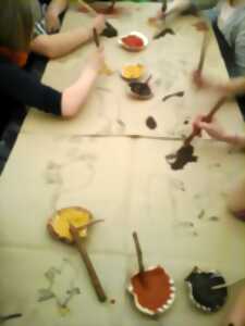 photo Atelier du samedi - Peinture à la terre et aux épices façon rupestre