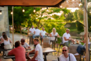 photo Soirée Blanche à la guinguette des Châeaux La Croizille et Tour Baladoz