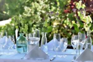photo Repas au plan d'eau