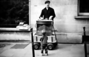 photo Anim'Marché avec Erwan et son orgue de barbarie