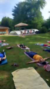 photo Soirée Yoga au bord de la piscine
