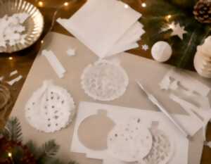 photo Atelier de Noël : Boule de Noël 3D en papier découpé – Niveau Intermédiaire (Adulte)