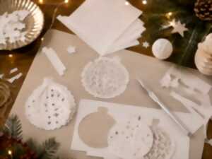 photo Atelier de Noël : Boule de Noël 3D en papier découpé – Niveau Intermédiaire (Adulte)