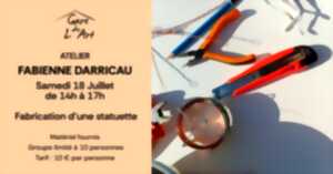 photo Atelier Fabrication Statuette avec Fabienne Darricau
