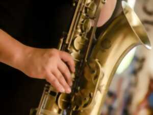 Concert saxophone latin
