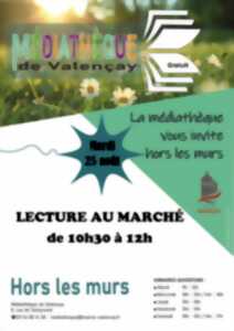 Lecture au marché