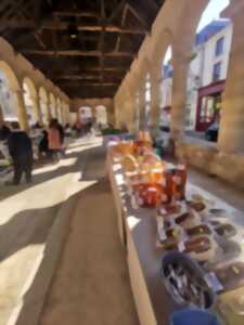 photo Marché hebdomadaire d'Airvault (samedi matin) et animation