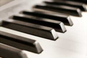 photo Projection en plein air - Le piano des deux rives