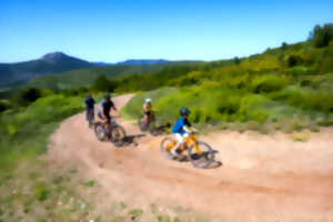 photo BALADE FAMILIALE À VÉLO