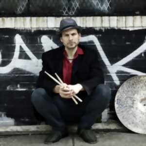 photo Ari Hoenig Trio
