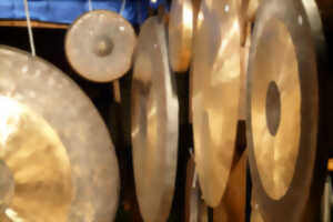 photo Un bain de Gongs