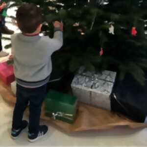 photo Mes premiers pas au musée - Des cadeaux sous le sapin