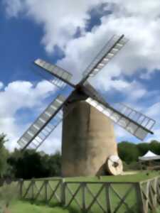 photo VENEZ ENTRER DANS L'HISTOIRE DU VILLAGE ET DE LA FABRICATION DE FARINE AU MOULIN À VENT