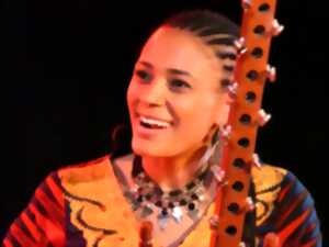 photo Concert de Sona Jobarteh