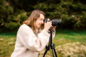 A la découverte de Manon Badermann, photographe : visite d’atelier & portrait