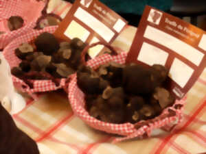 Marché contrôlé de producteurs locaux de truffes